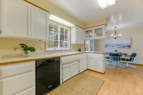 3246 Sacramento Dr, Redding, CA 96001 photo 8