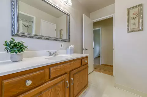 3246 Sacramento Dr, Redding, CA 96001 photo 16