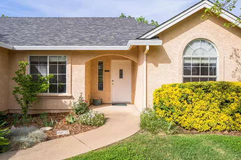 3358 Landmark Ct, Redding, CA 96003 photo 2