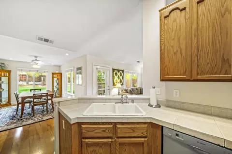 3358 Landmark Ct, Redding, CA 96003 photo 10