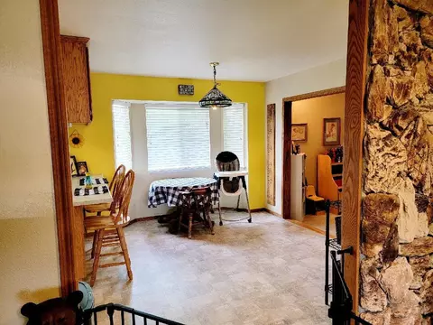 3480 Hillcrest St, Redding, CA 96001 photo 8