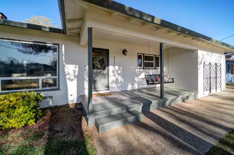 2136 Garden Ave, Redding, CA 96001 photo 1