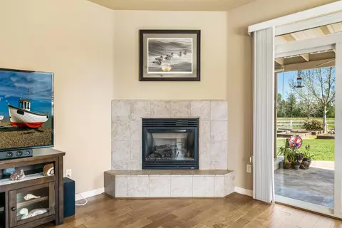 6729 Oak St, Anderson, CA 96007 photo 12