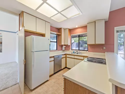 3017 Monte Bello Dr, Redding, CA 96001 photo 6