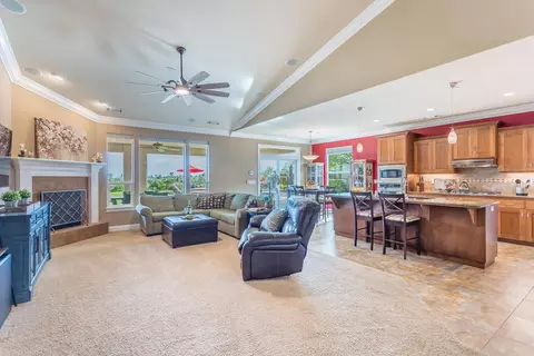 1427 Harbor Ct, Redding, CA 96003 photo 6