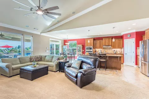 1427 Harbor Ct, Redding, CA 96003 photo 8