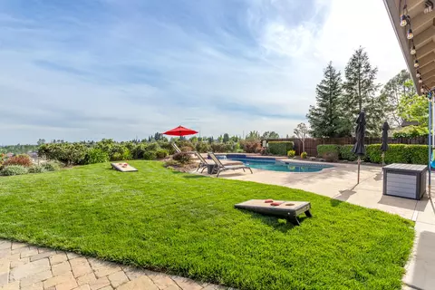 1427 Harbor Ct, Redding, CA 96003 photo 39