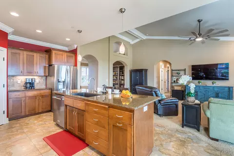 1427 Harbor Ct, Redding, CA 96003 photo 14