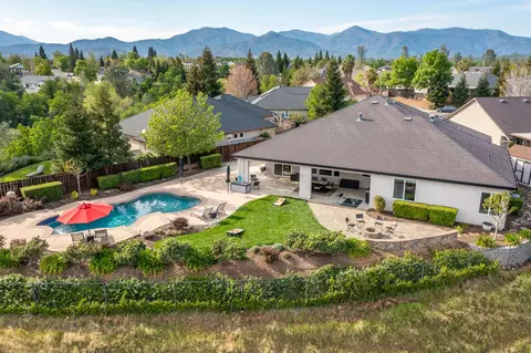 1427 Harbor Ct, Redding, CA 96003 photo 44