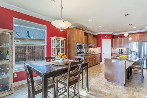 1427 Harbor Ct, Redding, CA 96003 photo 12