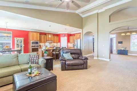 1427 Harbor Ct, Redding, CA 96003 photo 9