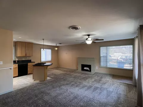 2288 Park Marina Dr, Redding, CA 96001 photo 4