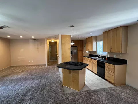 2288 Park Marina Dr, Redding, CA 96001 photo 3