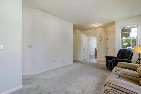 220 Yolla Bolly Trl, Redding, CA 96003 photo 9