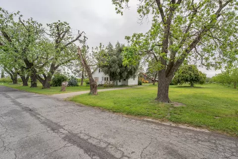 23475 Richfield Rd, Corning, CA 96021 photo 2