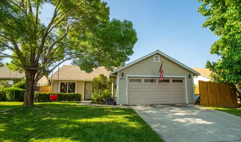611 Alamine Dr, Redding, CA 96003 photo 1