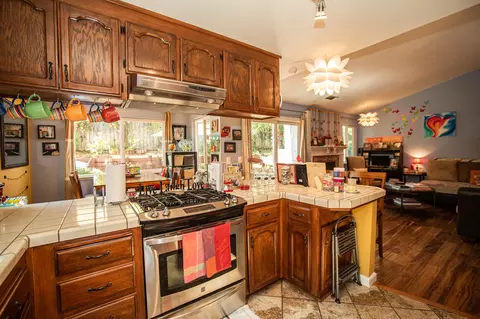 611 Alamine Dr, Redding, CA 96003 photo 8
