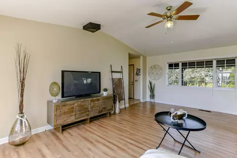 15738 Horseless Carriage Dr, Redding, CA 96001 photo 14