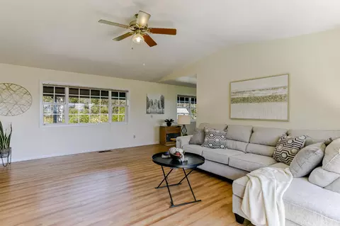 15738 Horseless Carriage Dr, Redding, CA 96001 photo 15