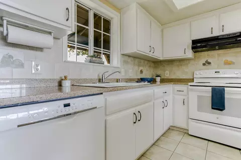 15738 Horseless Carriage Dr, Redding, CA 96001 photo 24