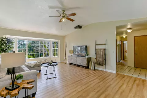 15738 Horseless Carriage Dr, Redding, CA 96001 photo 13