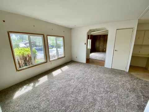 4450 White River Dr, Redding, CA 96003 photo 8