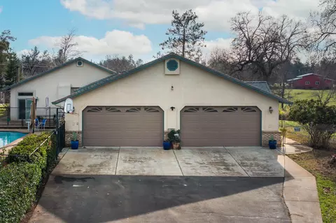 20481 Blue Mountain Rd, Redding, CA 96003 photo 4