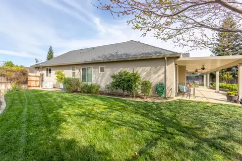 1418 Harbor Ct, Redding, CA 96003 photo 30
