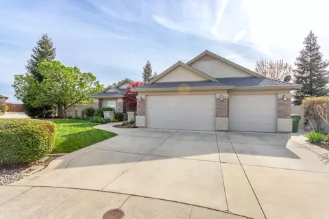 1418 Harbor Ct, Redding, CA 96003 photo 2