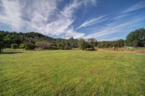 13932 Walter Ave, Redding, CA 96003 photo 3