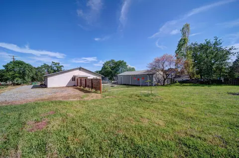 13932 Walter Ave, Redding, CA 96003 photo 37