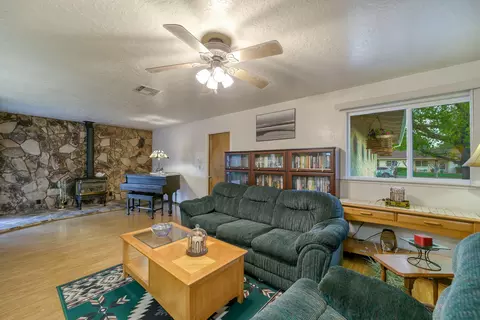 2864 Wyndham Ln, Redding, CA 96001 photo 7