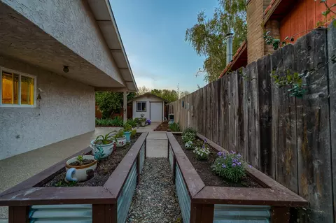 2864 Wyndham Ln, Redding, CA 96001 photo 34