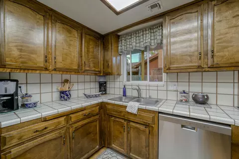 2864 Wyndham Ln, Redding, CA 96001 photo 13
