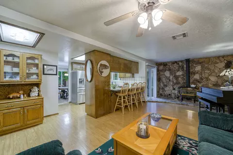 2864 Wyndham Ln, Redding, CA 96001 photo 8
