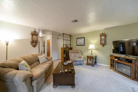 2864 Wyndham Ln, Redding, CA 96001 photo 17