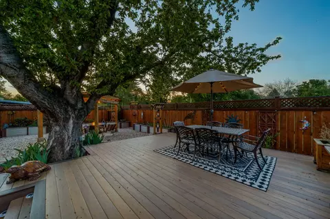 2864 Wyndham Ln, Redding, CA 96001 photo 2