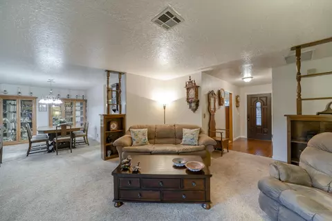 2864 Wyndham Ln, Redding, CA 96001 photo 18