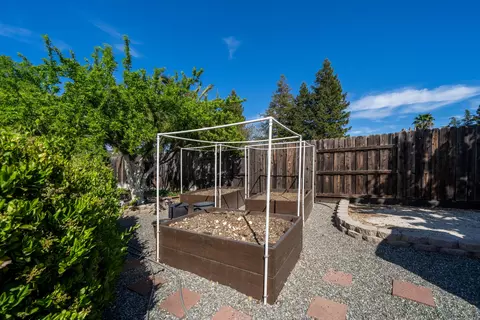 277 Kingsview Ct, Redding, CA 96003 photo 36