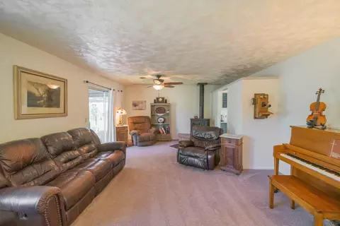 14590 Warren Ave, Red Bluff, CA 96080 photo 15