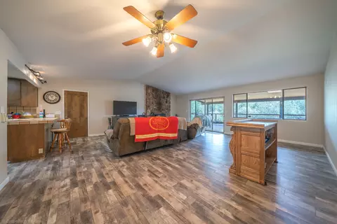 14297 Indian Acres Trl, Redding, CA 96003 photo 9