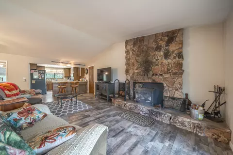 14297 Indian Acres Trl, Redding, CA 96003 photo 11