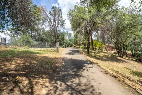 14297 Indian Acres Trl, Redding, CA 96003 photo 68