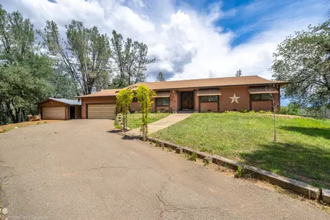 14297 Indian Acres Trl, Redding, CA 96003 photo 2