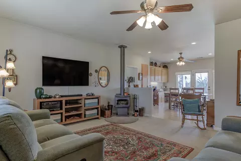 21088 Boyle Rd, Redding, CA 96003 photo 6