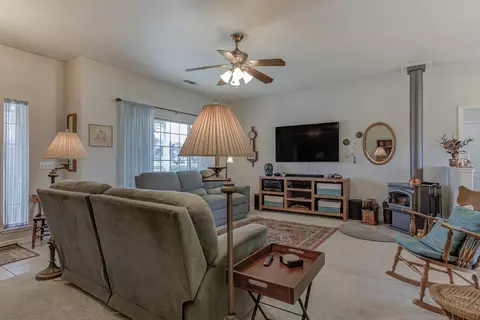 21088 Boyle Rd, Redding, CA 96003 photo 9