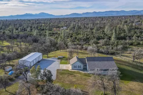 21088 Boyle Rd, Redding, CA 96003 photo 1