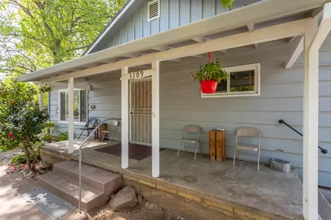 1109 Johnson St, Red Bluff, CA 96080 photo 2