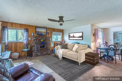 1109 Johnson St, Red Bluff, CA 96080 photo 3
