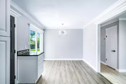 1581 Derby Ln, Redding, CA 96002 photo 9